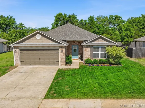 10714 N 100th East Ave, Owasso, OK 74055