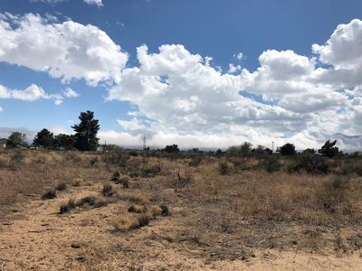 5525 Trinity Rd, Phelan, CA, 92371