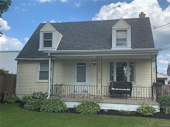 2nd image of 89 Linden St