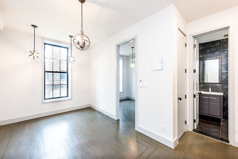 1st image of 567 Decatur St #3R