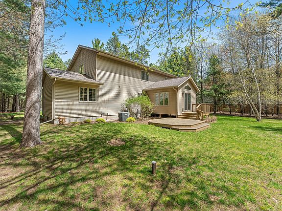 2nd image of 9265 Black Pine Ln