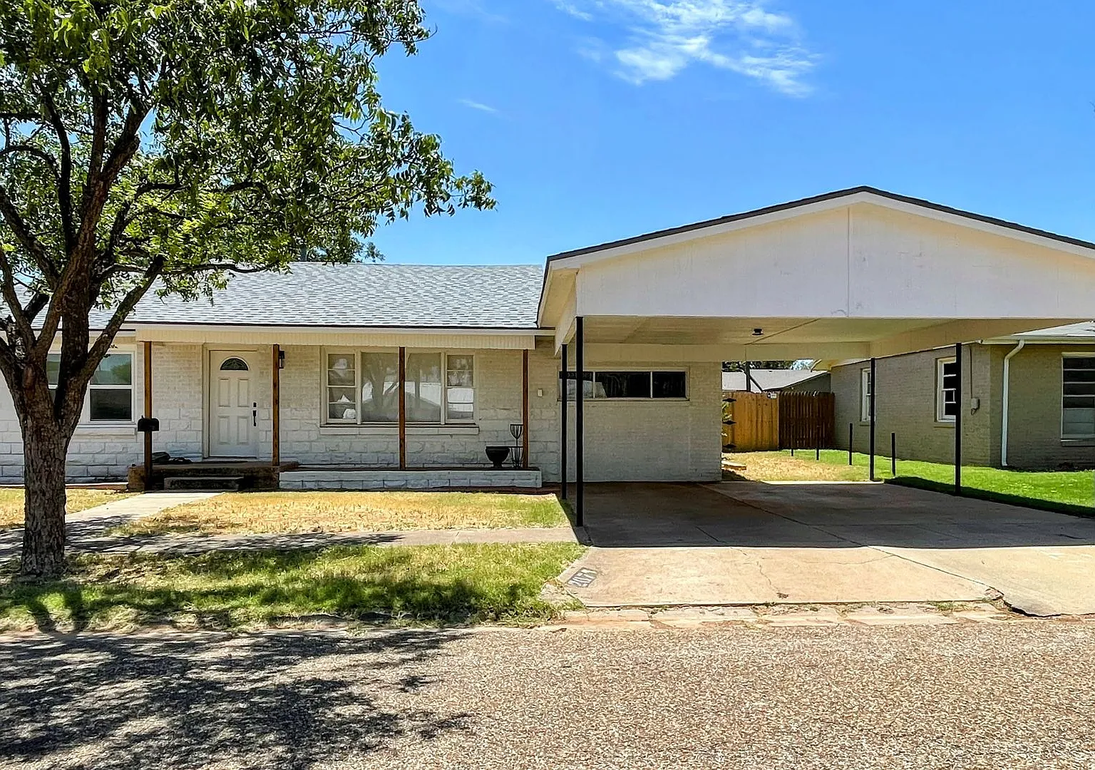 Charming 3BR/2BA Home in Lamesa Move-In Ready! — Photo 1