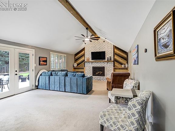 5th image of 3118 Springdowns Pl