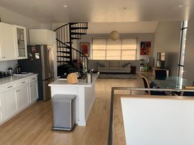 3016 Filbert St, Oakland, CA