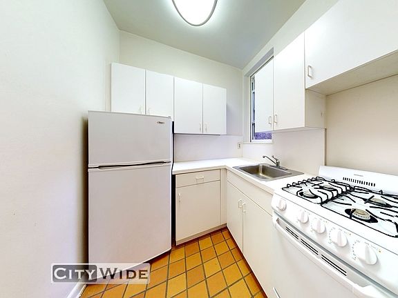 3rd image of 416 E 81st St #4FE