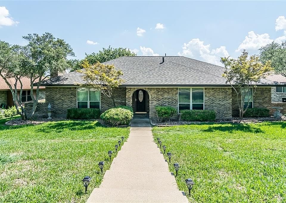 1st image of 4032 Los Robles Dr