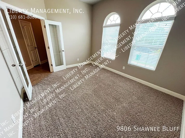 9806 Shawnee Blf — Photo 6