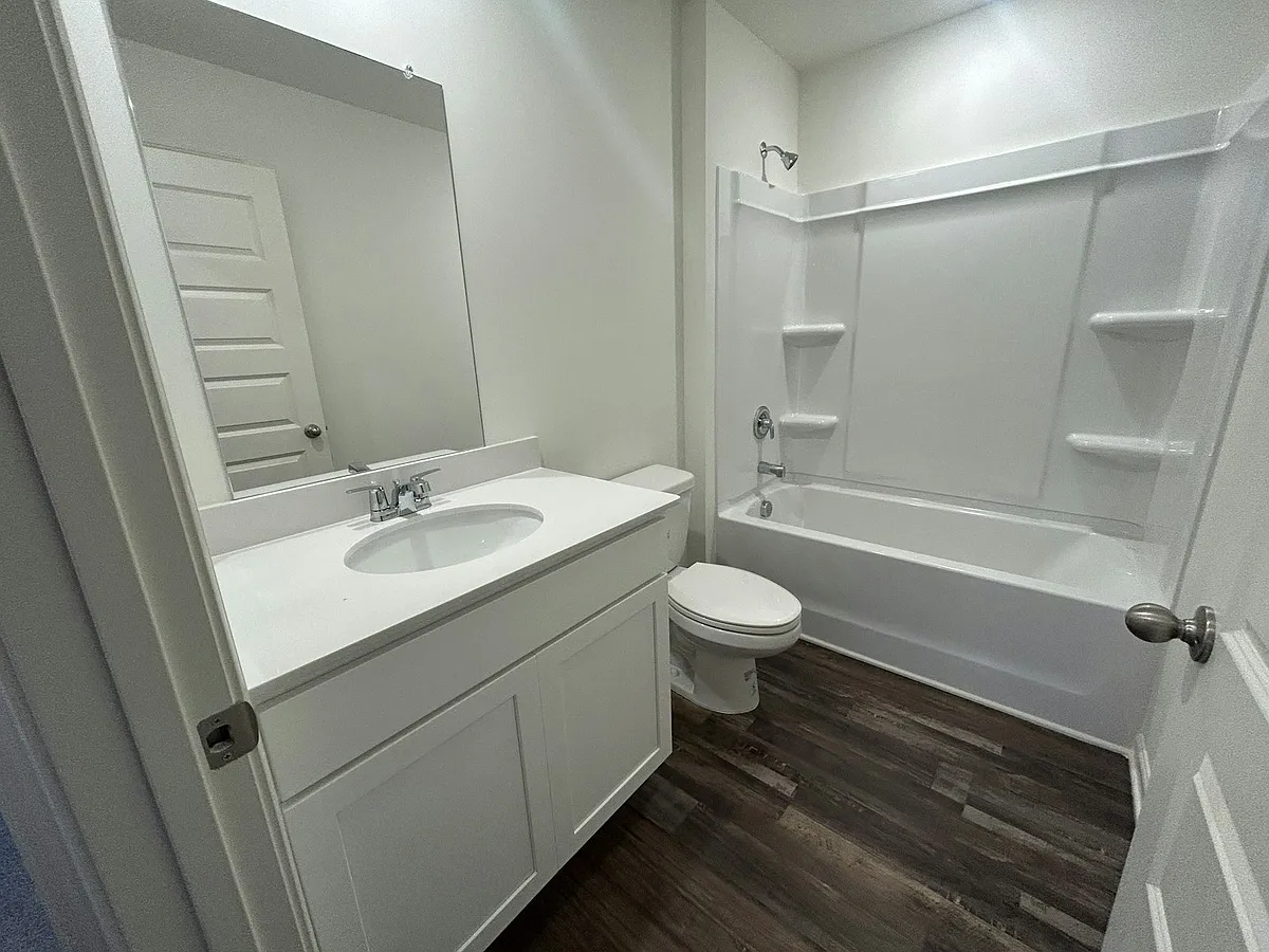 Building Photo - 309 Oakmont Cir