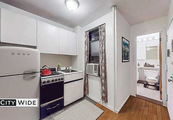 4th image of 249 E 10th St APT 5A