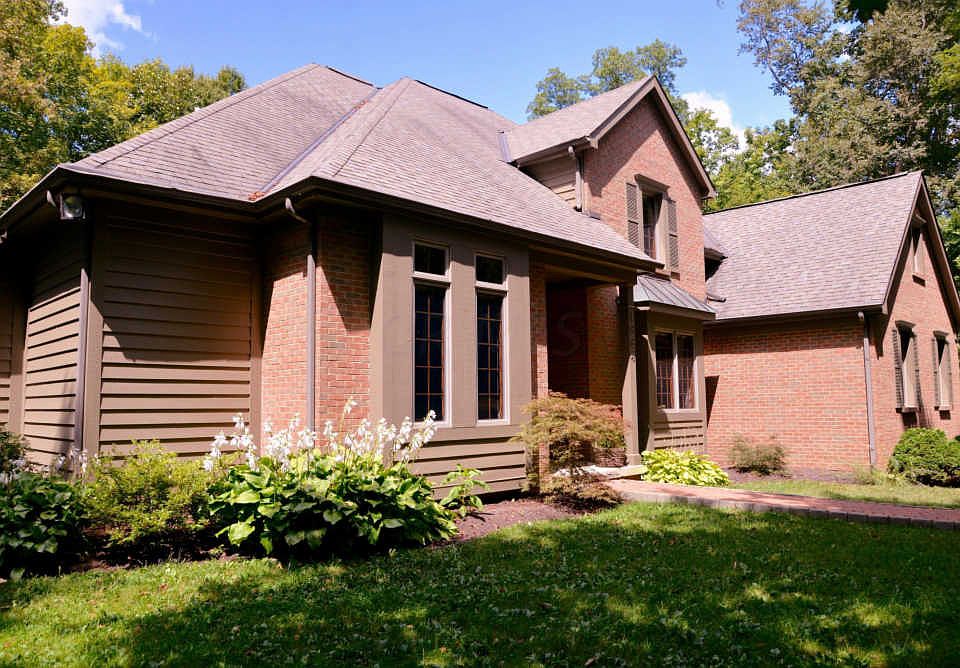 1st image of 1884 Hardin Ln