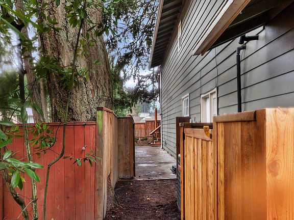 Rear entrance around gated side