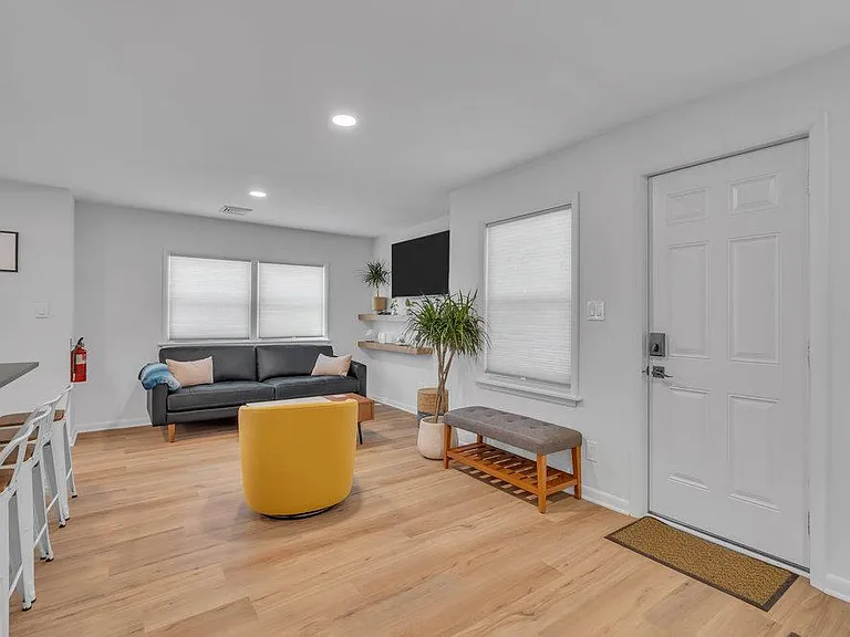 506 Brinley Ave #2 — Photo 11
