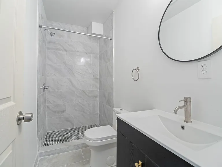 1428 A St SE #2 — Photo 15