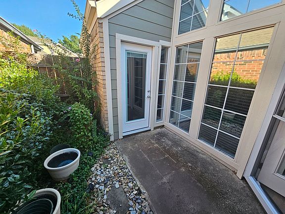 2nd image of 18163 Whispering Gables Ln