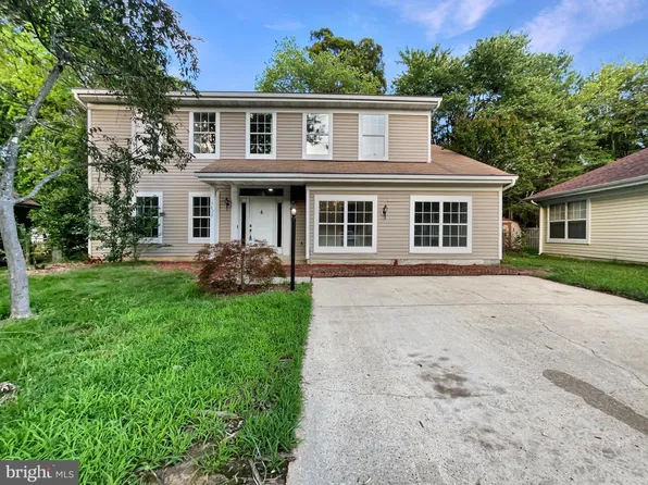 6829 Cologo Ct, Waldorf, MD 20603