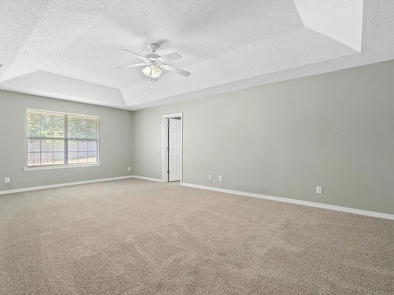 10832 Rigby Dr — Photo 12