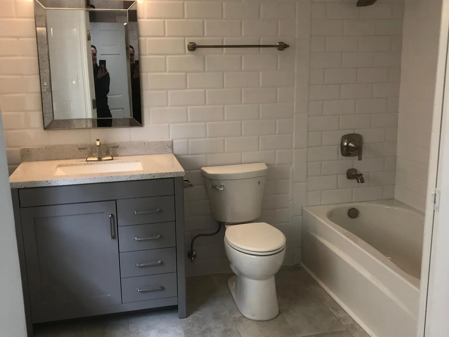 2735 Octavia St — Photo 4