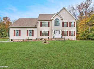 272 Scenic Dr, Blakeslee, PA
