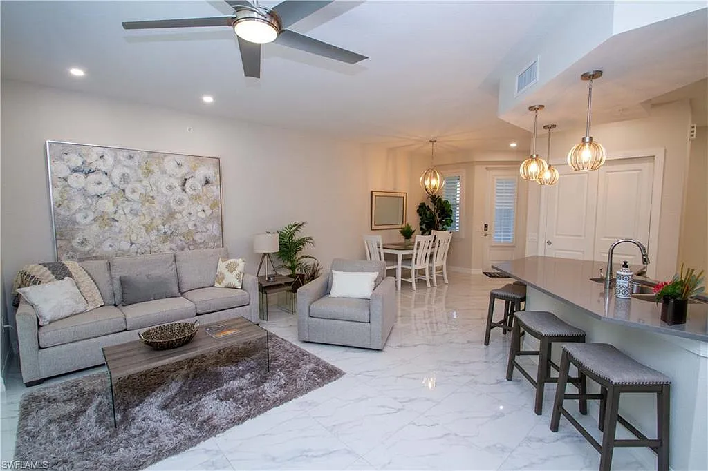 3 bed, 2.0 bath, 1537 sqft, $7,500 — Photo 2