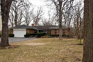 5th image of 300 Greenwood Ave
