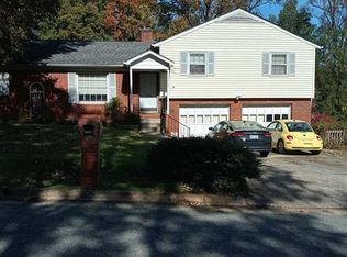 706 Leawood Dr, Greensboro, NC 27410