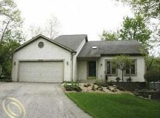 4630 Sundew St, Commerce Township, MI 48382