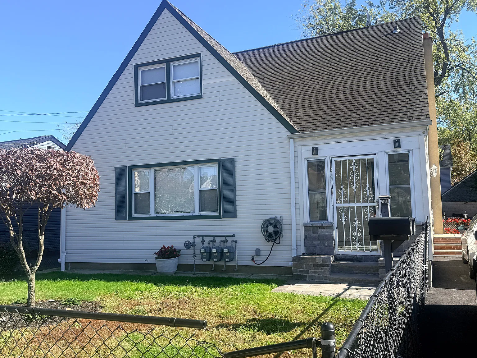 5 bed, $4,600 — Photo 2