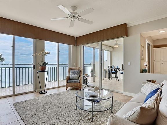 4th image of 4717 Dolphin Cay Ln S APT 107