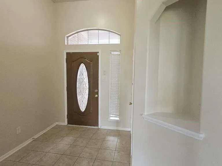 14902 Arvonshire Ct — Photo 2
