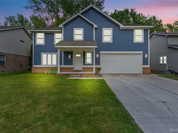 39650 Macomber St, Harrison Township, MI 48045