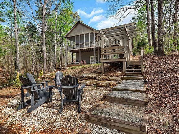 2nd image of 125 Cove Nook
