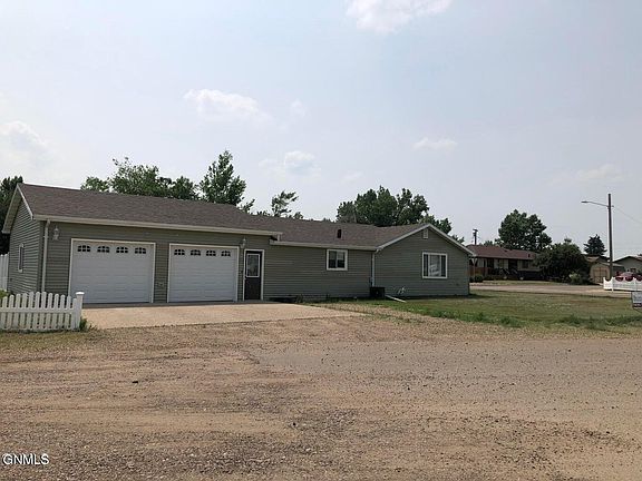 3rd image of 301 Olive St