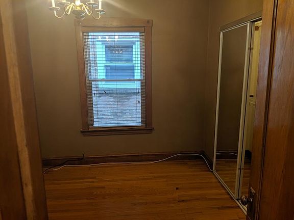 3rd image of 4947 N Marmora Ave