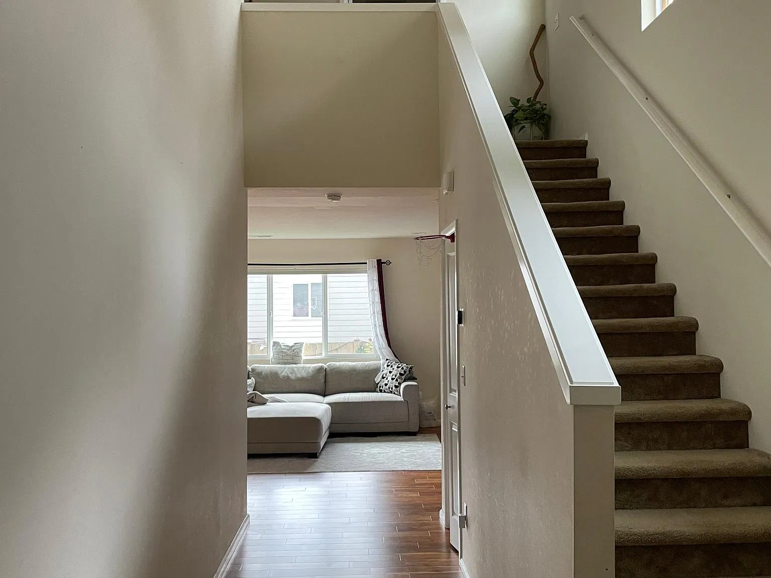 4 bed, 2.5 bath, 1552 sqft, $3,100 — Photo 2