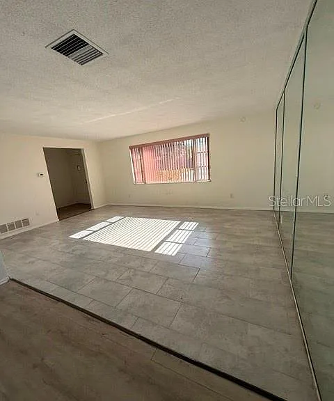 1884 Yale Dr — Photo 22