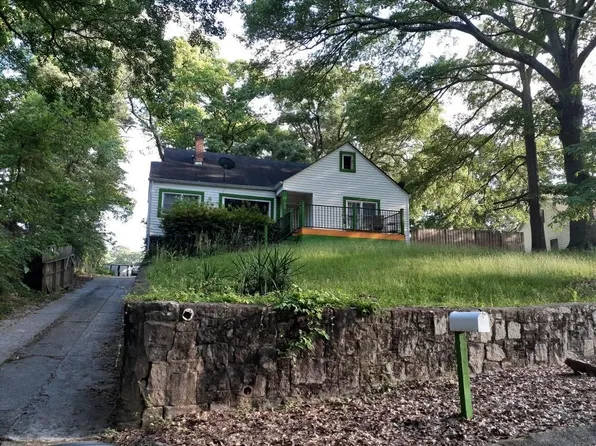 1182 Forest Villa Dr NW, Conyers, GA 30012