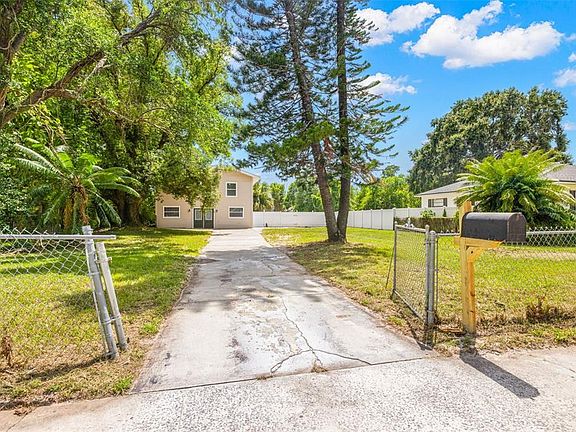 3rd image of 305 E HANNA AVENUE