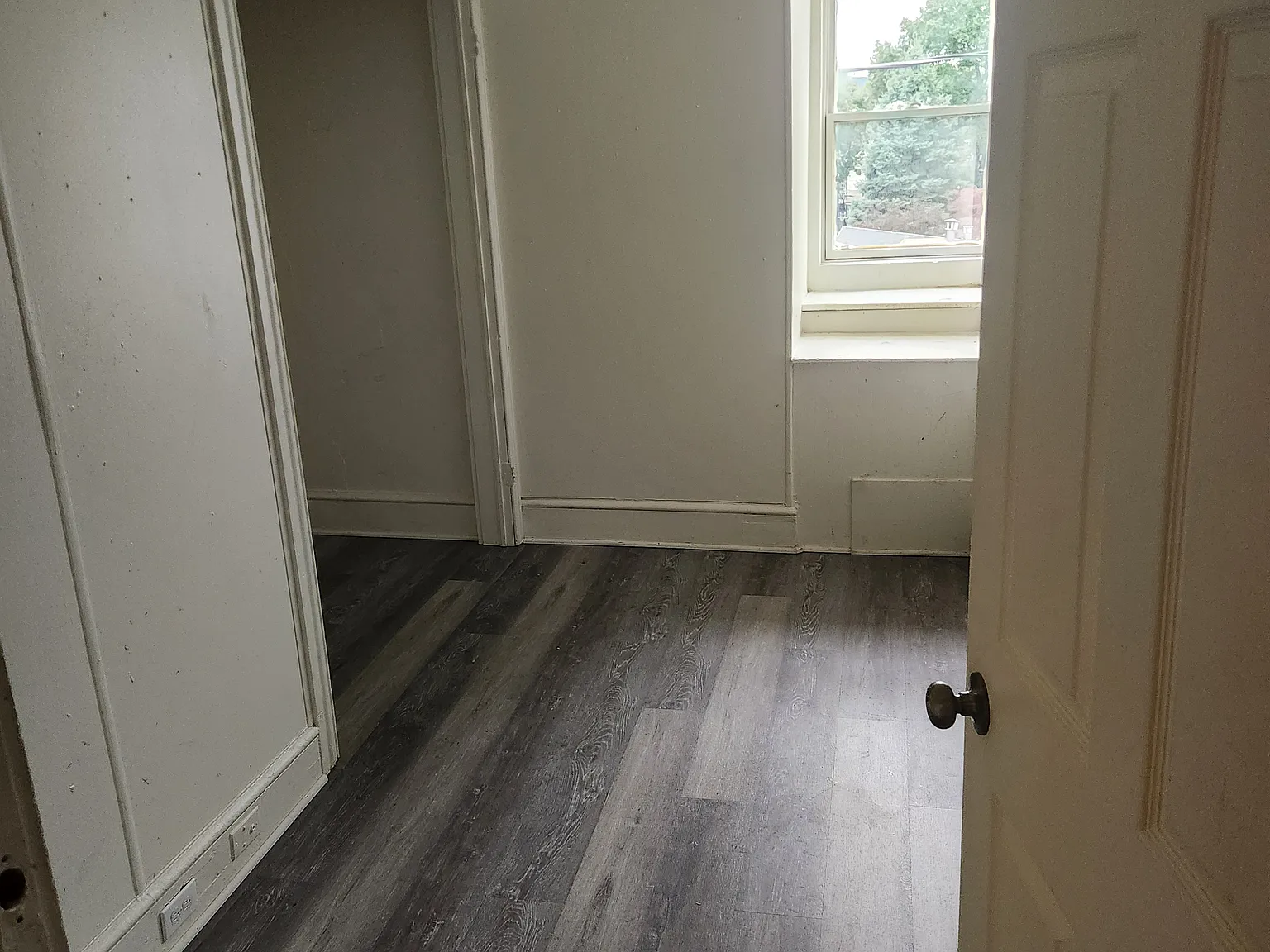 1 bed, 550 sqft, $950 — Photo 2
