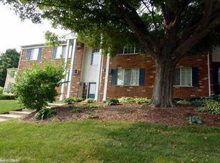 491 Miller Ave, Rochester, MI 48307