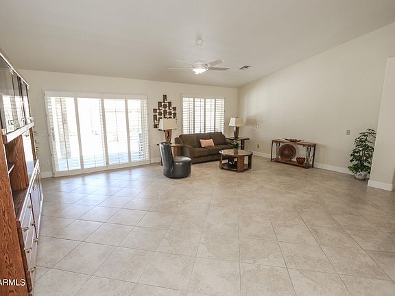 3rd image of 10019 E ARROWVALE Drive