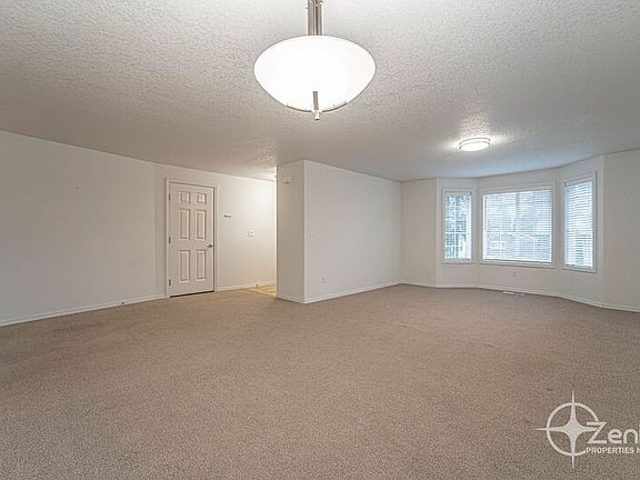 5th image of 6509 NE 70th St