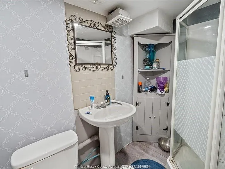 3577 King St #BASEMENT — Photo 14