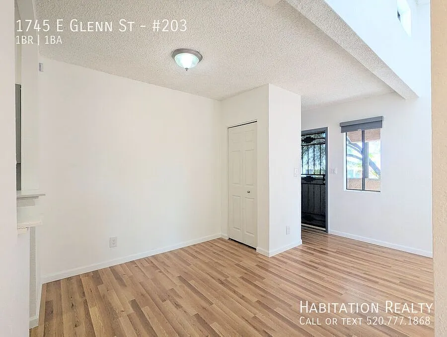 Rare opportunity to rent at Copper Star Condos, 1bed/1bath + community pool & fitness center! — Photo 4