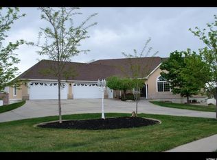 10187 S Dunsinane Dr, South Jordan, UT 84009