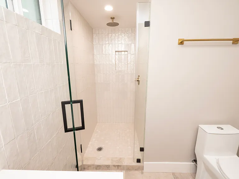591 E 9th St #2 — Photo 9