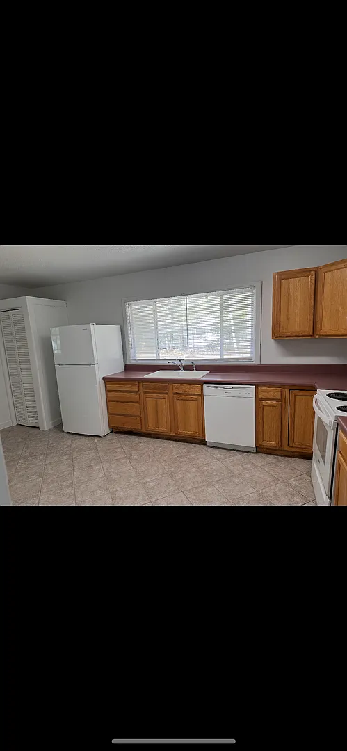 3-Bedroom/ 1.5-Bath - Delightful Home in Fort Walton Beach - Great Location "A Must-See Home" — Photo 2