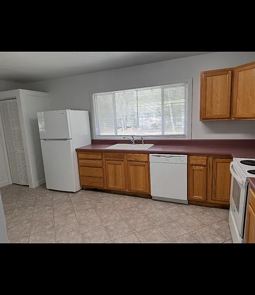 211 Martisa Rd — Photo 2