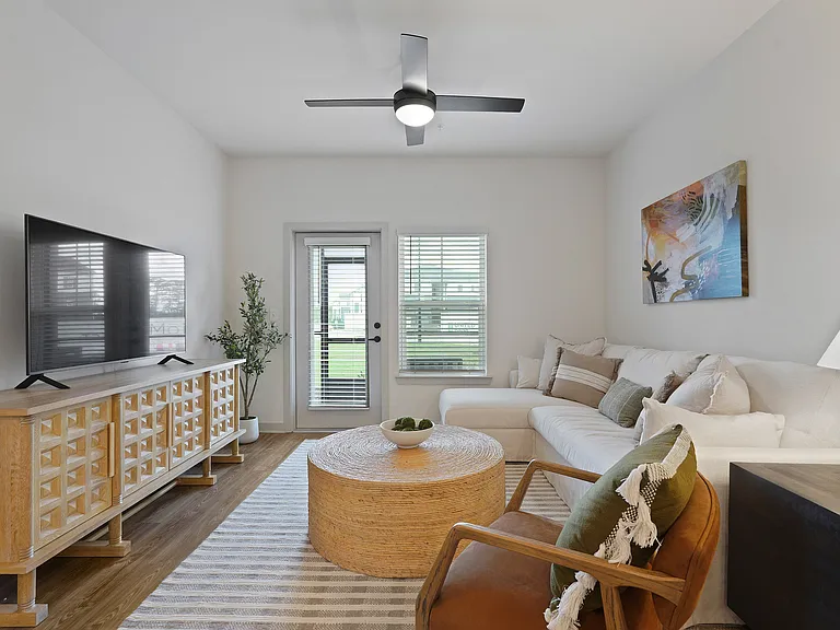 HoM at River Hills — Photo 29