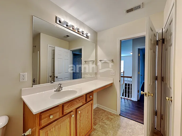 8701 Poteat Dr — Photo 15