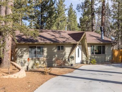 1225 Fox Farm Rd, Big Bear Lake, CA, 92315